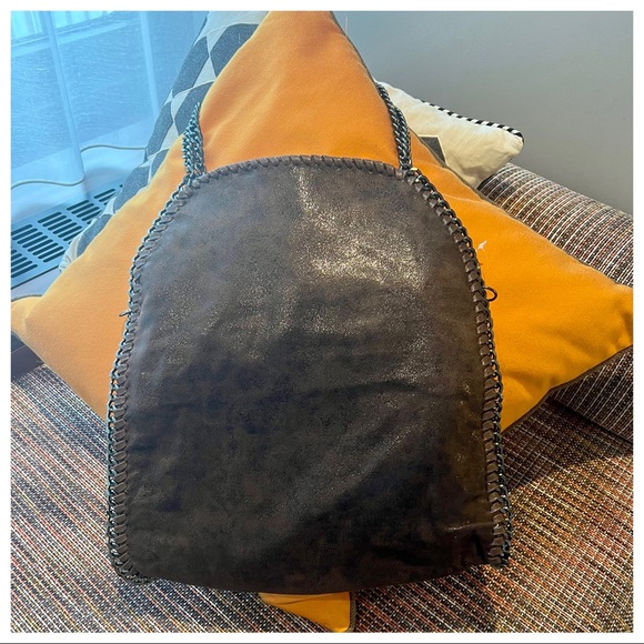 Distressed vegan Leather Paris Chain Dark Brown Fashion Stylish Bag - Picture 4 of 8